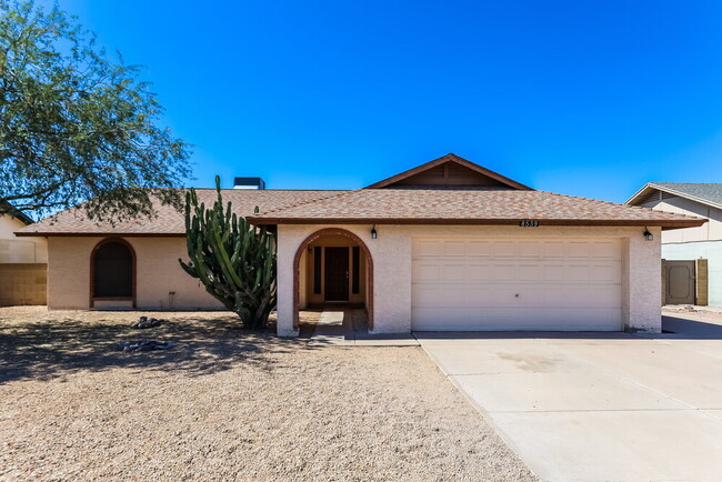 8539 W Diana Ave