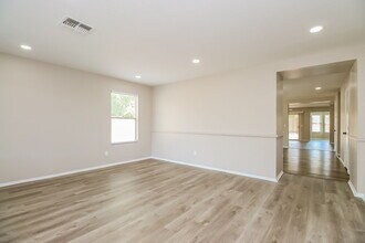 3107 W Park St in Phoenix, AZ - Building Photo - Building Photo