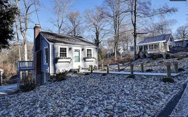 20 Seminole Trail in East Hampton, CT - Building Photo - Building Photo