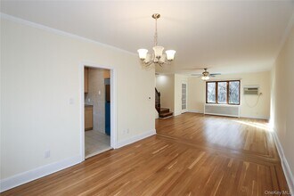 67-47 Kessel St in Queens, NY - Building Photo - Building Photo