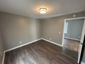 330 E Chestnut St in East Rochester, NY - Building Photo - Building Photo