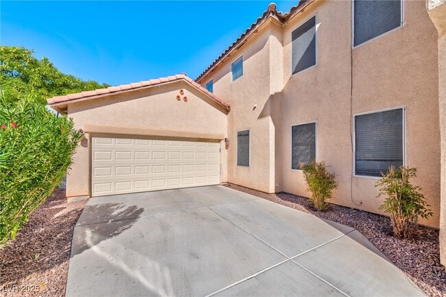 1460 Herring Run Ave in Las Vegas, NV - Building Photo - Building Photo