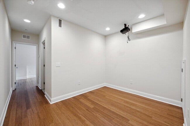 2001 N Cleveland St in Philadelphia, PA - Foto de edificio - Building Photo