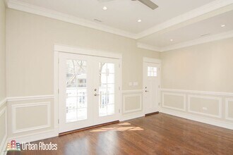 3455 N Hoyne Ave, Unit M05H in Chicago, IL - Foto de edificio - Building Photo