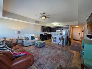 221 E 5th St in Cedar Falls, IA - Building Photo - Building Photo