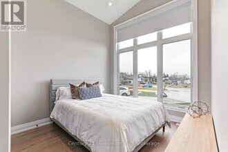 82 Goldie Ct in Blue Mountains, ON - Building Photo - Building Photo