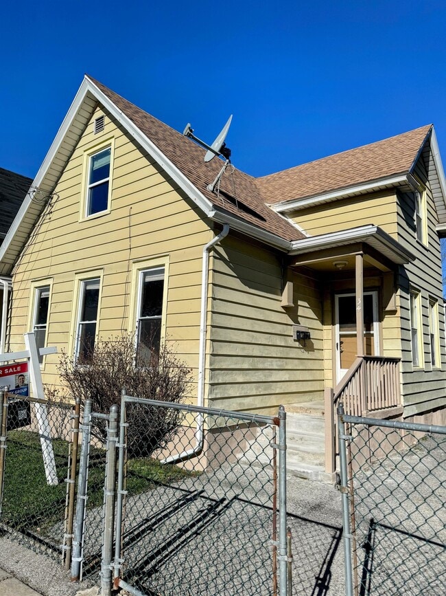 property at 34 Radio St