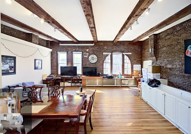 29 Saint Marys Ct, Unit 1