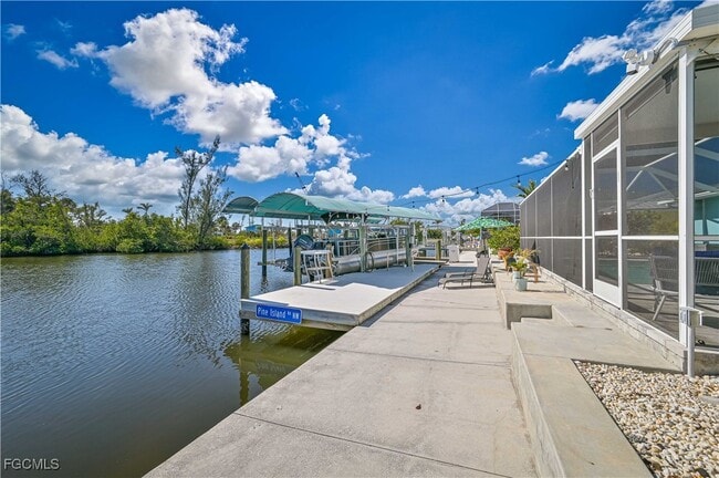 property at 2868 Sanibel Blvd