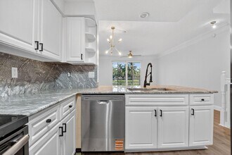 2032 Alta Meadows Ln in Delray Beach, FL - Building Photo - Building Photo