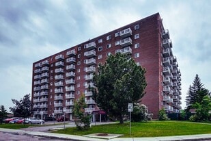 23 De La Soeur-Jeanne-Marie-Chavoin Rue in Gatineau, QC - Building Photo
