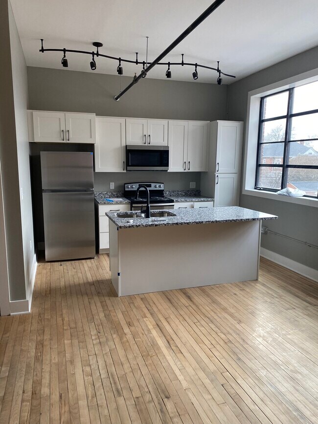 811 Broadway St Rentals in Cape Girardeau, MO