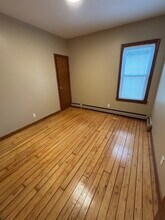 194 McGowan St in Fall River, MA - Building Photo - Building Photo