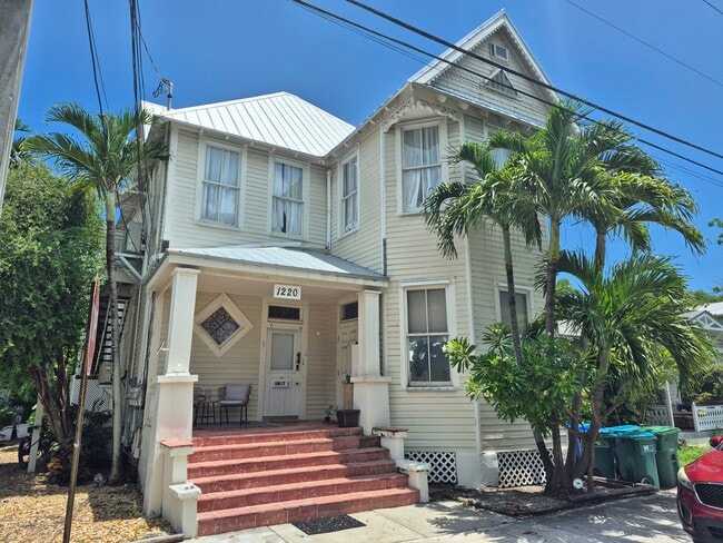 1220 Newton St, Unit Unit 1