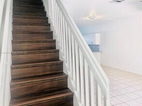 5670 NW 116th Ave in Doral, FL - Building Photo - Building Photo