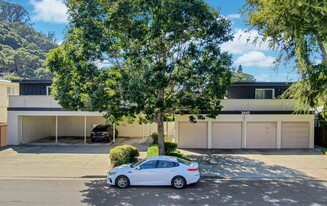 3451-3455 Yosemite Ave Apartments