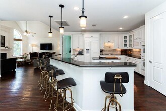 3408 Travis Country Cir in Austin, TX - Building Photo - Building Photo