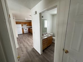 411 Noble Rd in Tooele, UT - Building Photo - Building Photo