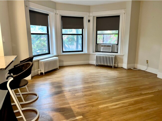 475 Beacon St, Unit 6