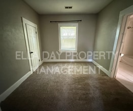554 N Madison Ave in Wichita, KS - Building Photo - Building Photo