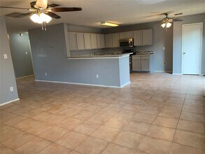 10141 Chapel Rock Dr in Fort Worth, TX - Building Photo - Building Photo