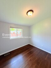 23215 Berkley St in Oak Park, MI - Building Photo - Building Photo