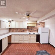 15 Quinby Ct in Toronto, ON - Building Photo - Building Photo