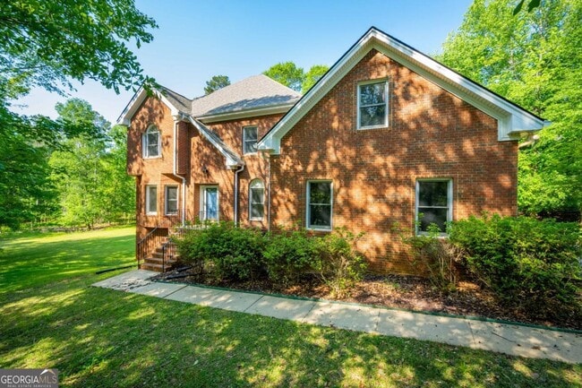 property at 219 Deerhill Dr