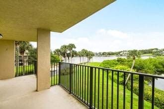 1701 Marina Isle Way in Jupiter, FL - Building Photo - Building Photo