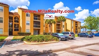 5279 Images Cir in Kissimmee, FL - Building Photo
