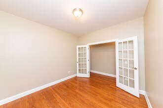 6217 S Kimbark Ave, Unit 1S in Chicago, IL - Building Photo - Building Photo