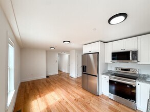 232 Lynnfield St in Lynn, MA - Building Photo - Building Photo