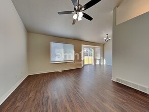 3672 Nairn Dr in Eagle Mountain, UT - Foto de edificio - Building Photo