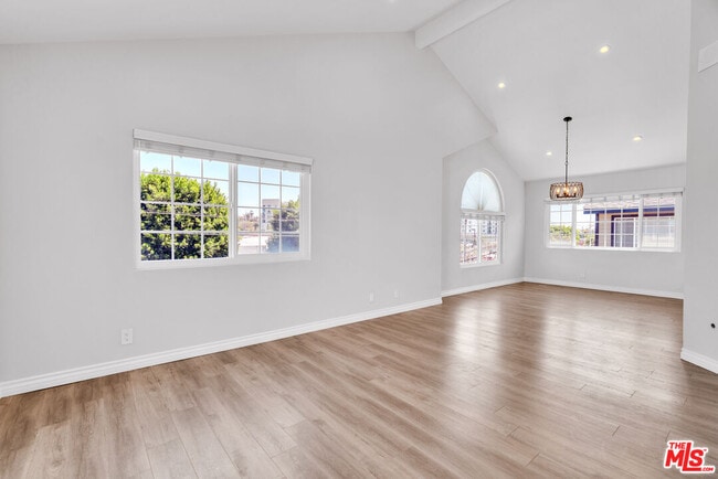property at 119 E Beach Ave