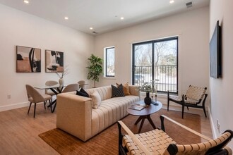 1060 Main St in Millis, MA - Building Photo - Building Photo