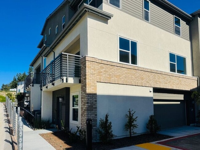 12078 Aden Wy in San Diego, CA - Building Photo - Building Photo