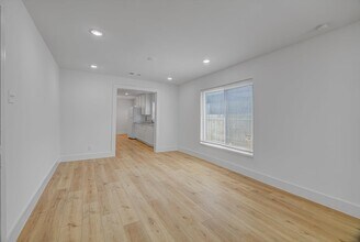 1212 E 32nd St in Houston, TX - Building Photo - Building Photo