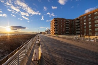 650 Shore Rd, Unit 4R in Long Beach, NY - Building Photo - Building Photo
