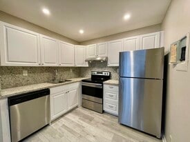 864 Flanders S in Delray Beach, FL - Building Photo