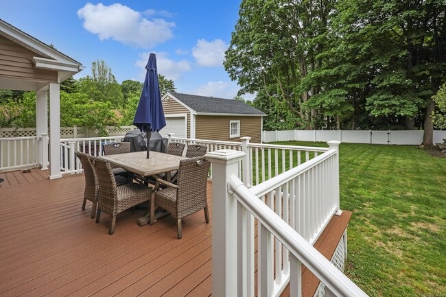 75 Park Dr in New Britain, CT - Building Photo - Building Photo