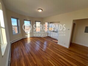 60 Brighton Ave, Unit 404 in Boston, MA - Building Photo - Building Photo