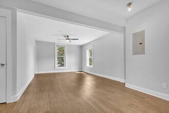 645 N College Ave in Bloomington, IN - Building Photo - Building Photo