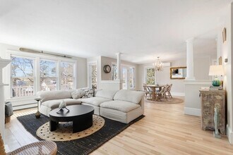 110 Clamshell Cove Rd in Barnstable, MA - Building Photo - Building Photo