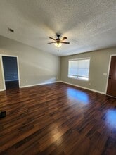 1011 Farr Ct in Hinesville, GA - Building Photo - Building Photo