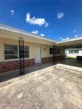 4828 Marine Dr in Cape Coral, FL - Foto de edificio - Building Photo