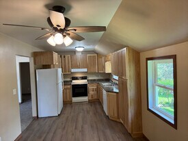 221 E 1st St in Gillett, WI - Building Photo