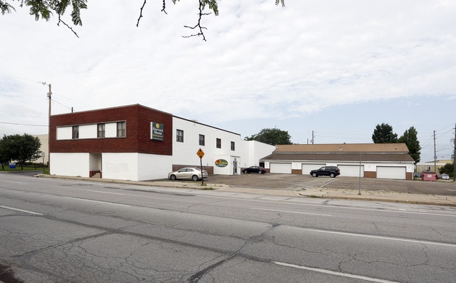 1234 N Capitol Ave