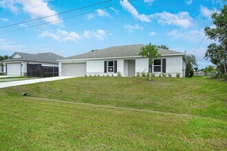3230 SE W Snow Rd in Port St. Lucie, FL - Building Photo - Building Photo