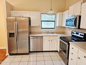 1704 Bristlecone Pine Pl in Jacksonville, FL - Building Photo - Building Photo