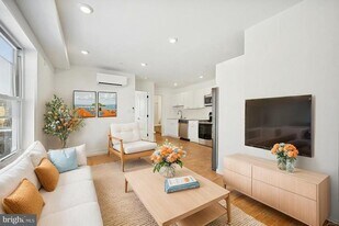 3413 N 19th St in Philadelphia, PA - Building Photo